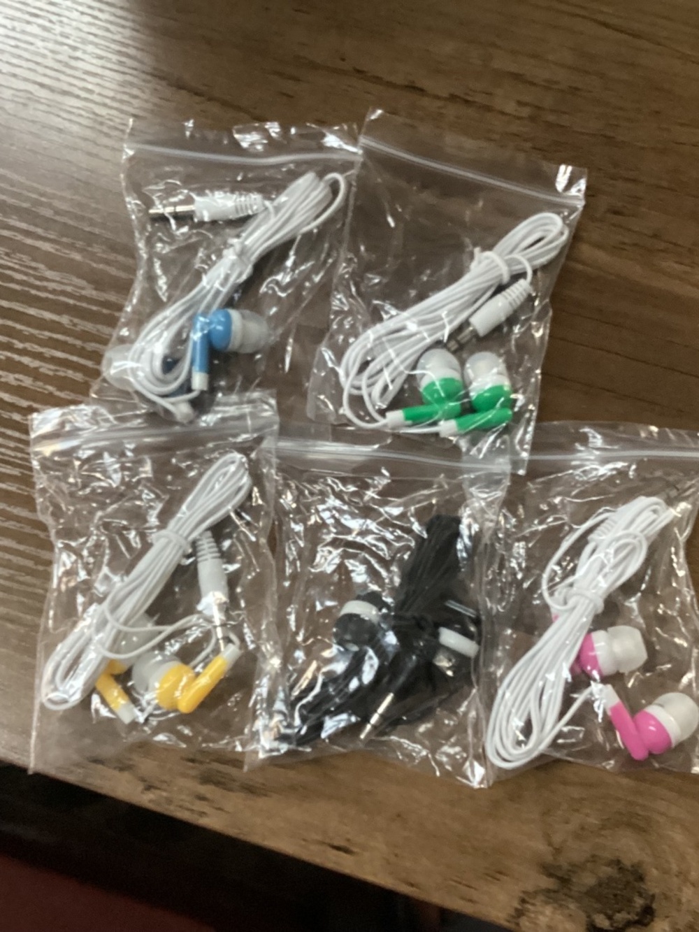 In-Ear Headphones Bundle 5-packs NEW